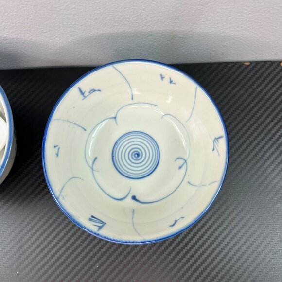 Vintage Chinese Porcelain Rice Bowls Set Of 2 White & Blue Ming Style w/ spoons - Picture 3 of 8